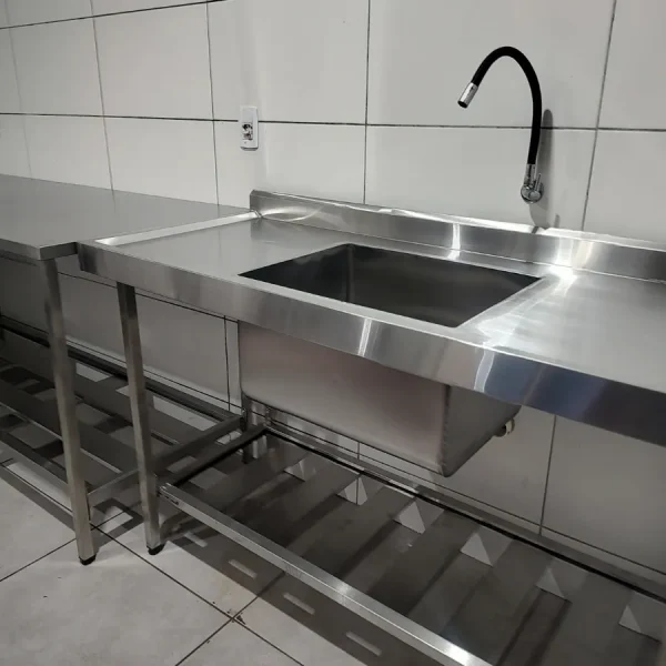 Bancada com cuba - Fonini Equipamentos em Inox